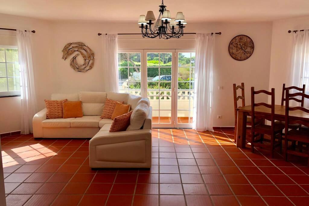 Golf, Beach & Pool House Amoreira  外观 照片